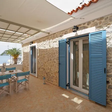 Elli Apartment *