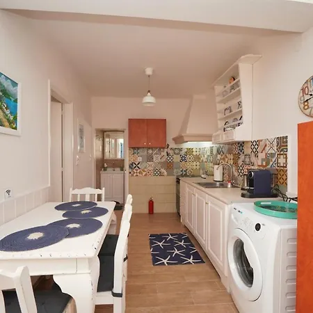Elli Apartmán